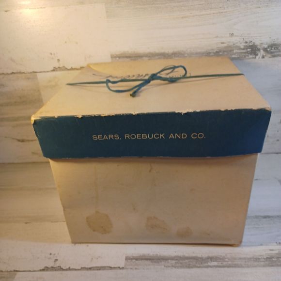 Vintage Raffia White Hats With Netting Original Sears Roebuck And Company box - Picture 12 of 13